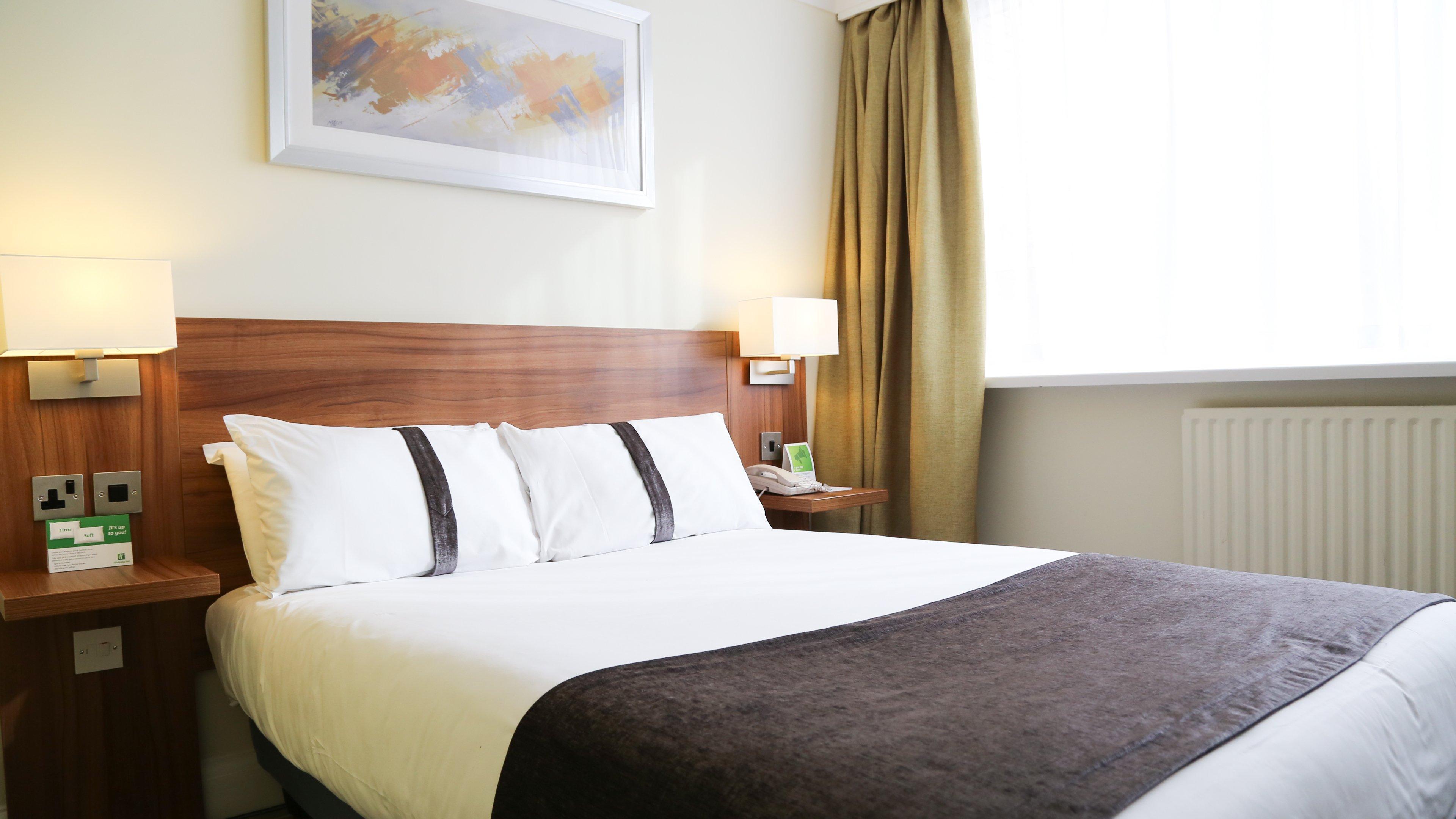 Holiday Inn Runcorn M56 Junction 12 By Ihg Bagian luar foto