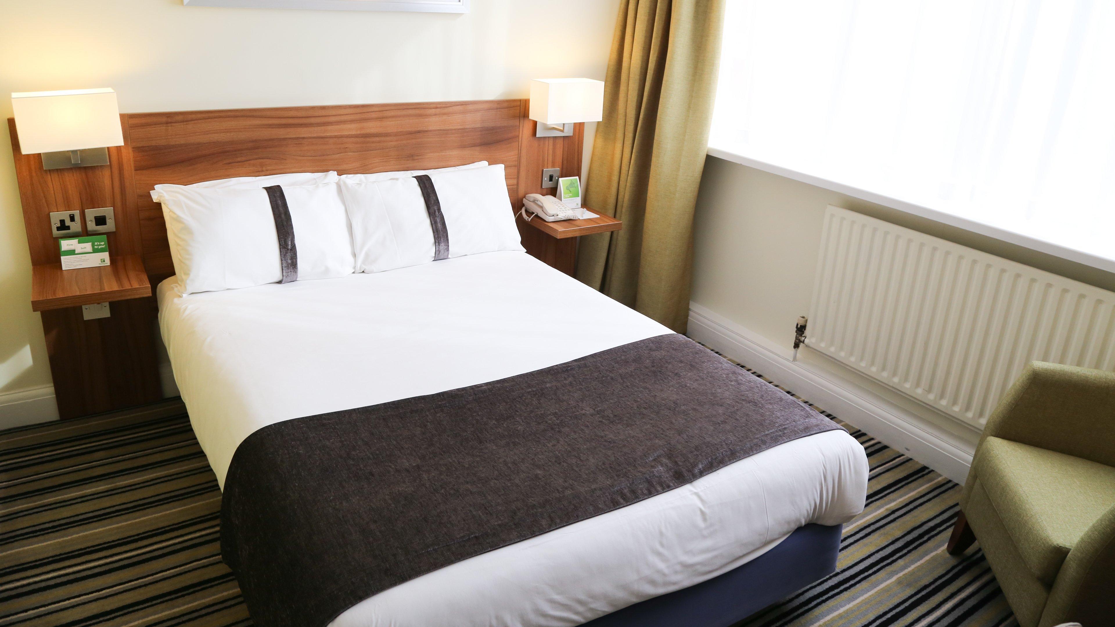 Holiday Inn Runcorn M56 Junction 12 By Ihg Bagian luar foto