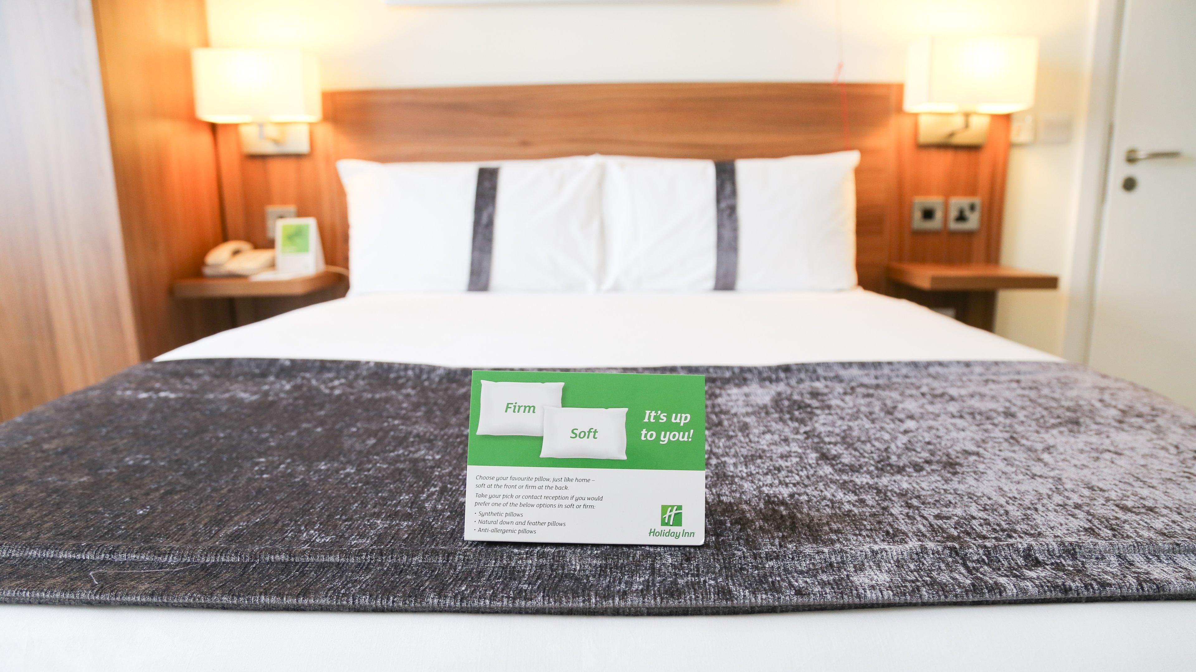 Holiday Inn Runcorn M56 Junction 12 By Ihg Bagian luar foto