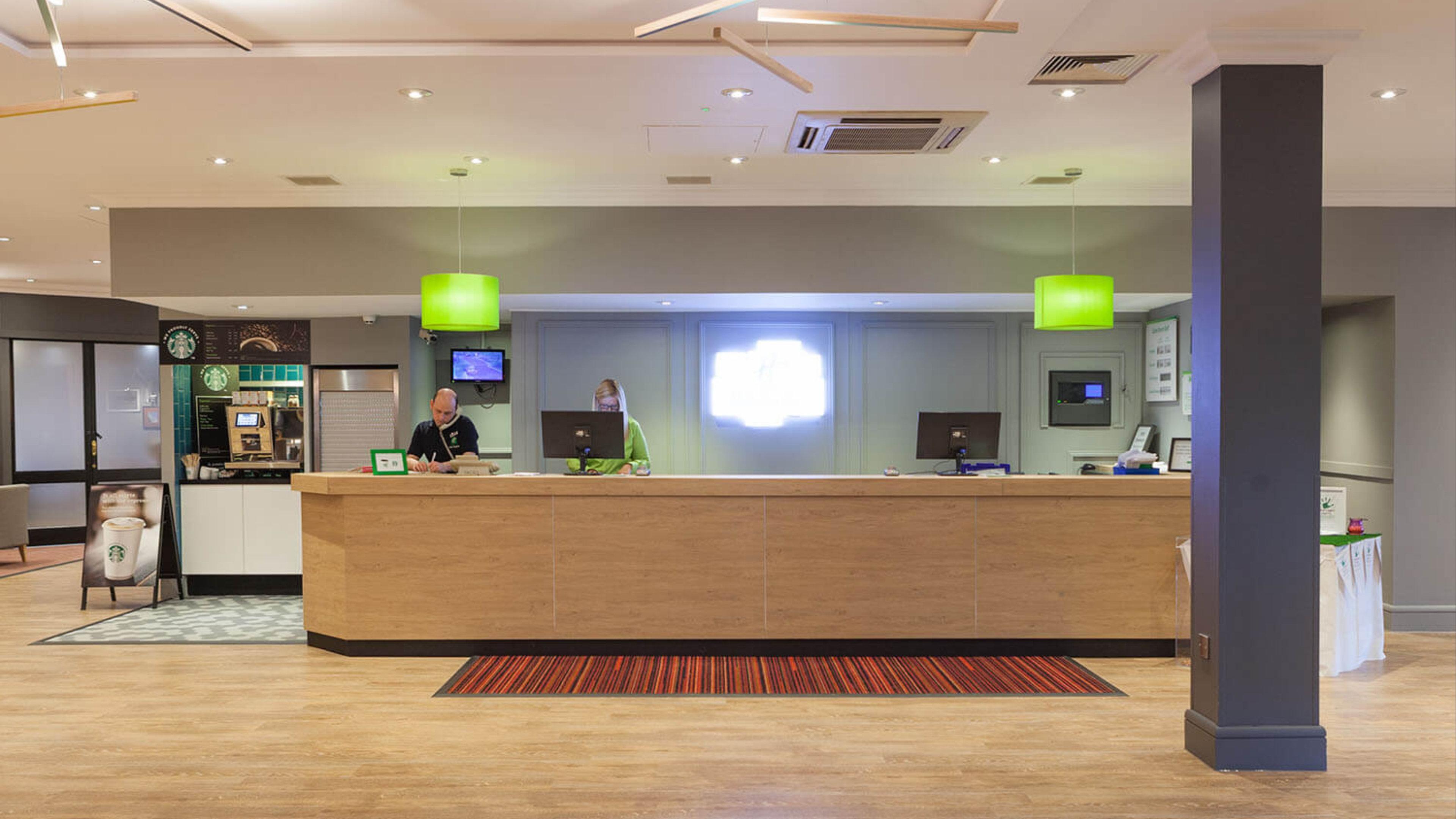 Holiday Inn Runcorn M56 Junction 12 By Ihg Bagian luar foto