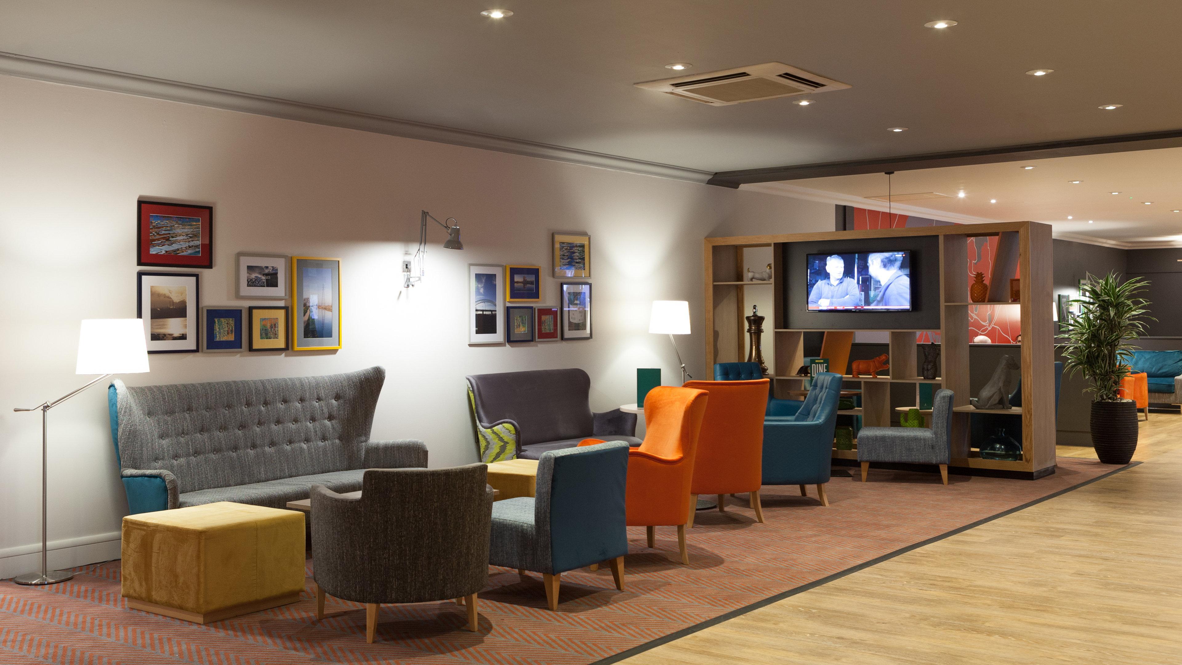 Holiday Inn Runcorn M56 Junction 12 By Ihg Bagian luar foto