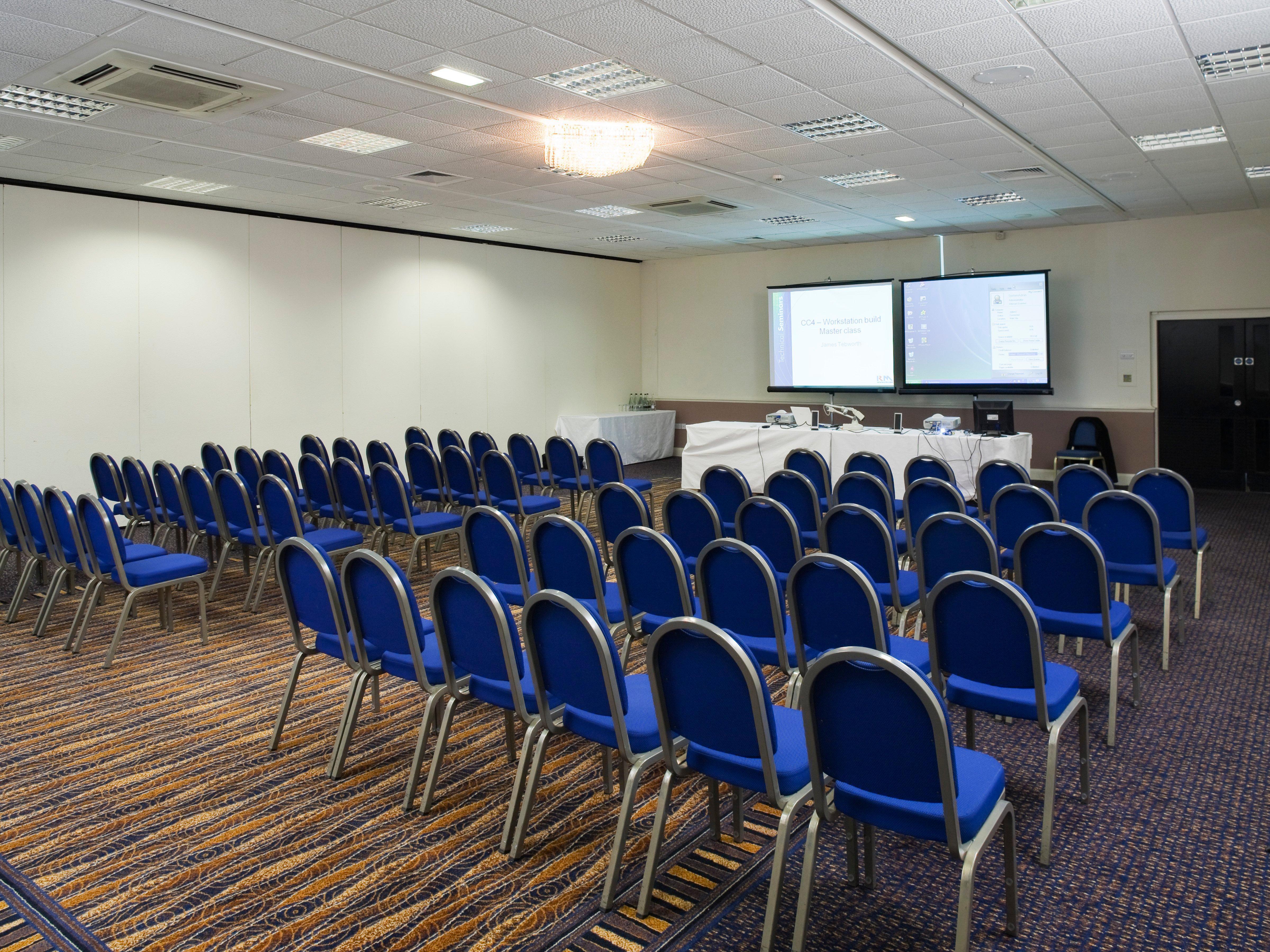 Holiday Inn Runcorn M56 Junction 12 By Ihg Bagian luar foto