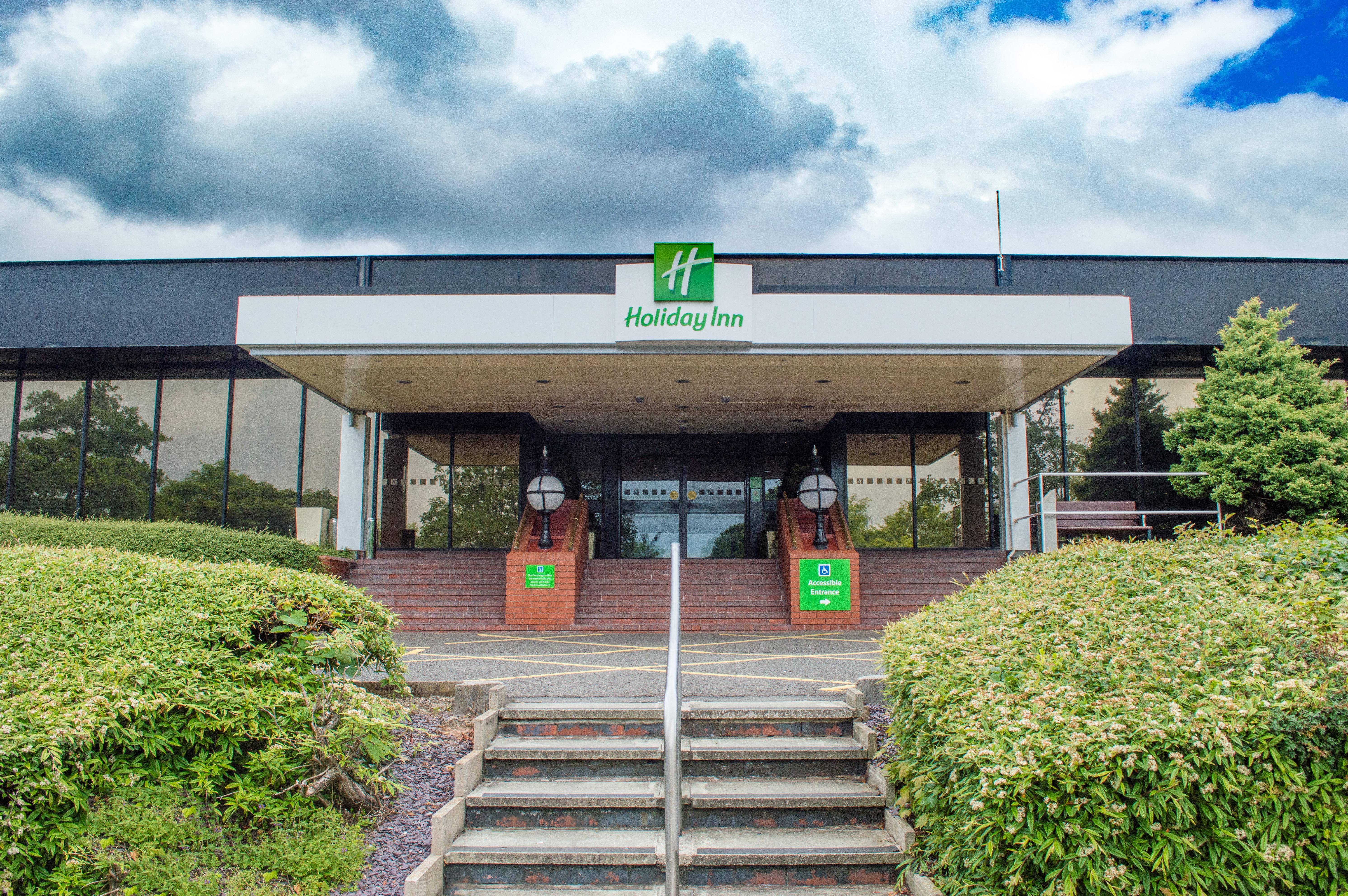 Holiday Inn Runcorn M56 Junction 12 By Ihg Bagian luar foto
